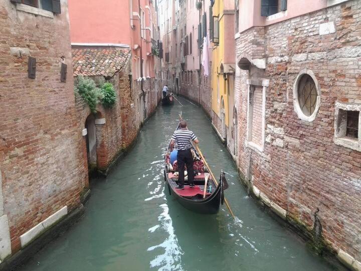 Santamaria Apartment Venedig Exteriör bild