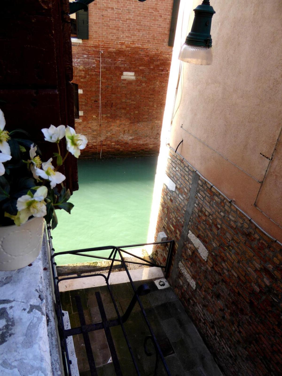 Santamaria Apartment Venedig Exteriör bild